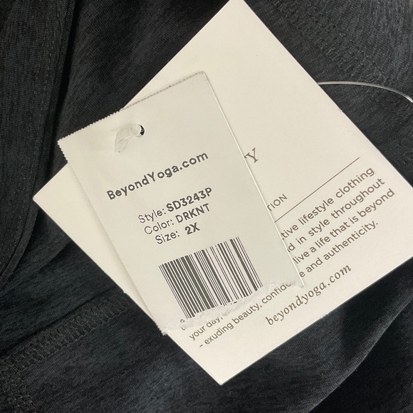 Beyond Yoga Spacedye Walk and Talk Capri NWT - Picture 8 of 9